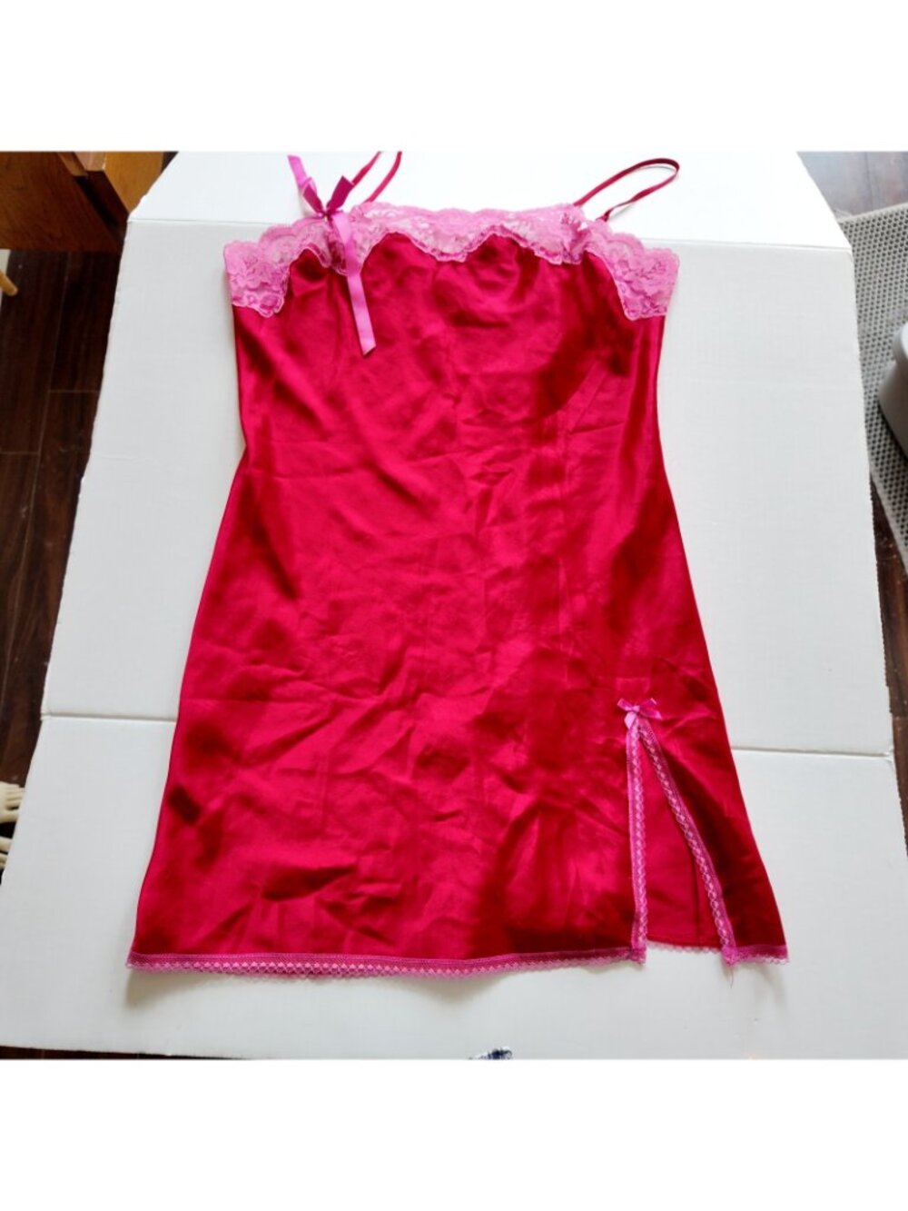 Victorias Secret red nightgown with pink bow size medium - Picture 2 of 6